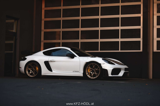 Porsche_Boxster_Cayman_GT4_RS_4.0_Weissach_Paket_EXP_€_215.980,-_Jahreswagen