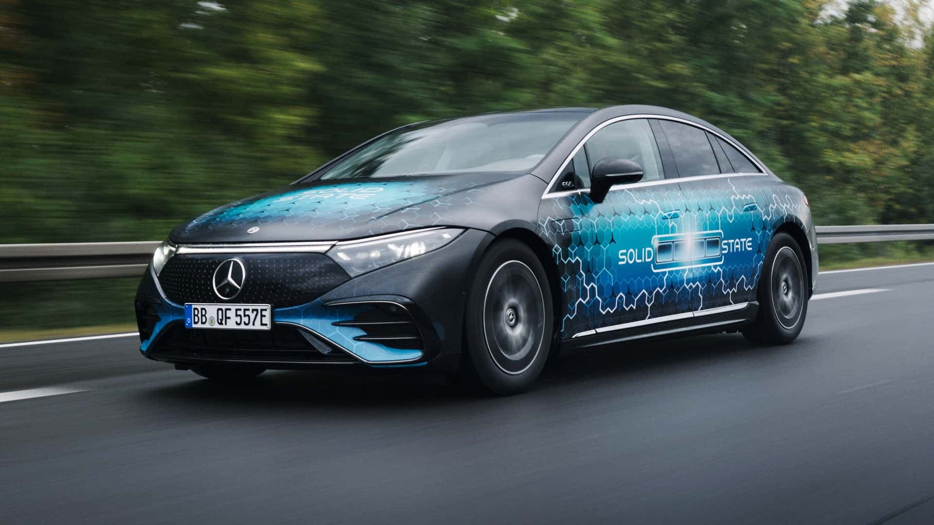 Mercedes-Benz EQS with solid-state battery covers 749 miles on a single charge. Mercedes-Benz EQS with solid-state battery covers 749 miles on a single charge.