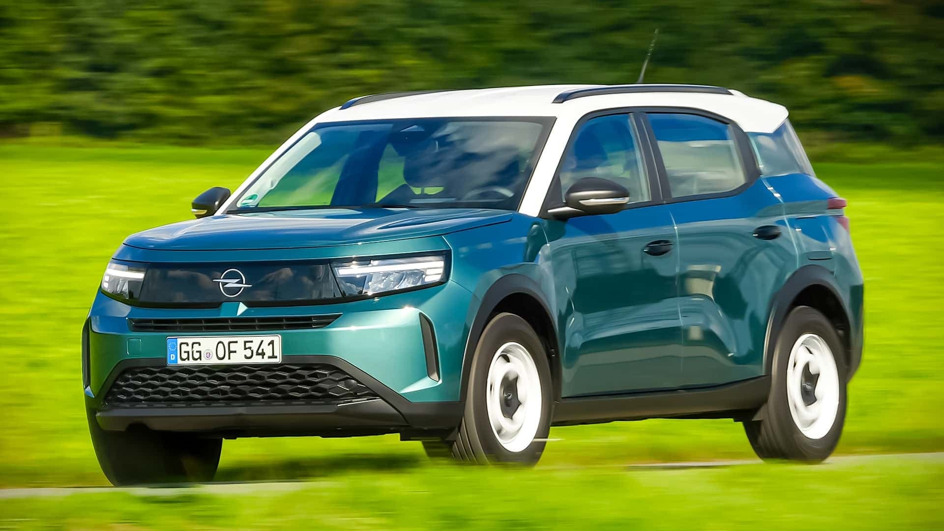 Opel Frontera Hybrid (2025) im Test Opel Frontera Hybrid (2025) im Test